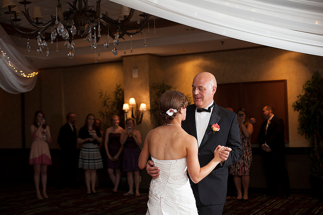minneapolis wedding photographer