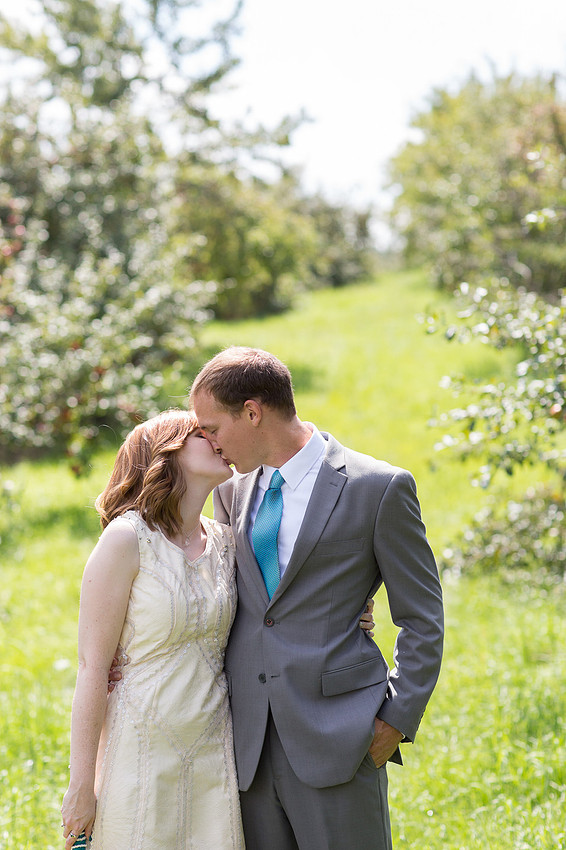 DeerLakeOrchard_WeddingPhotographer_29