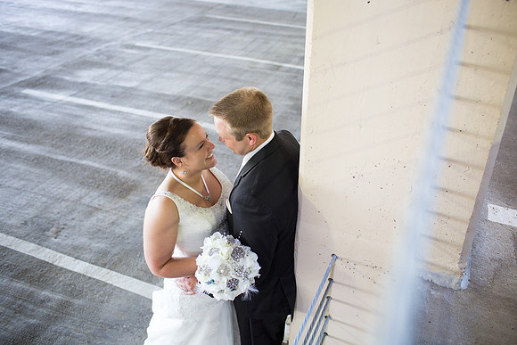 ChanhassenDinnerTheaterWeddingPhotographer_24