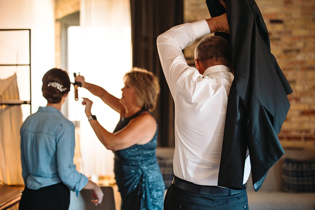 HewingHotelMPLSWeddingPhotographer-23