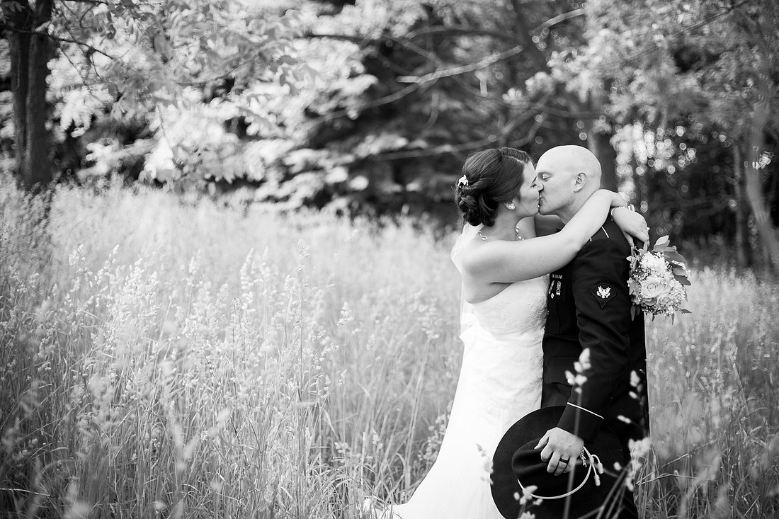 ShakopeeWeddingPhotographer_59