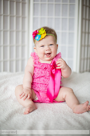 AddieSixMonths_010
