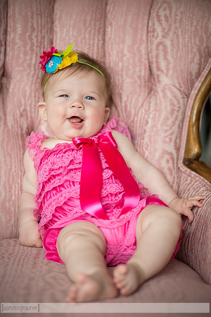 AddieSixMonths_024