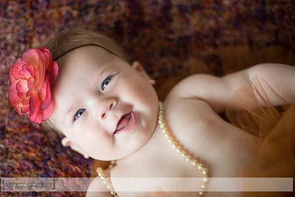 AddieSixMonths_036