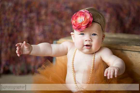 AddieSixMonths_040