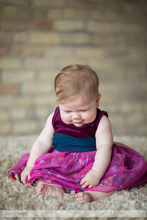 AddieSixMonths_042