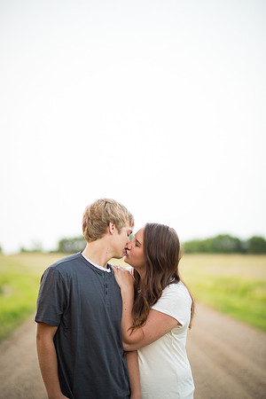 NorwoodYoungAmericaMNEngagementPhotographer_19