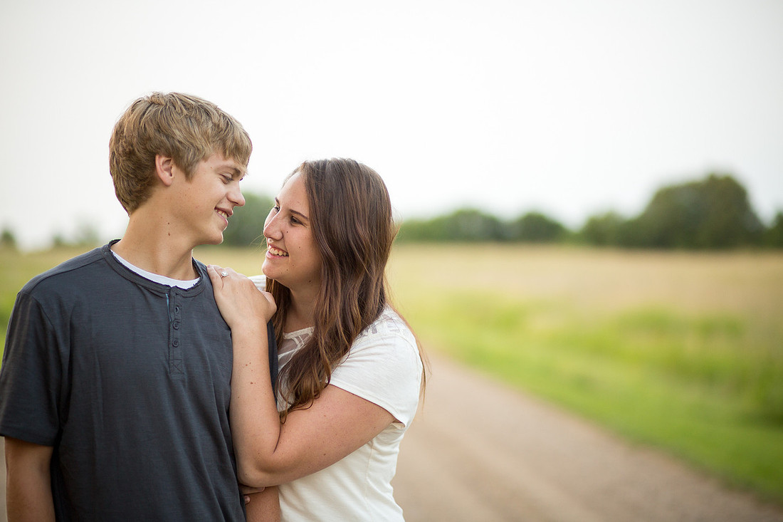 NorwoodYoungAmericaMNEngagementPhotographer_18