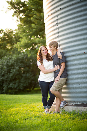 NorwoodYoungAmericaMNEngagementPhotographer_4