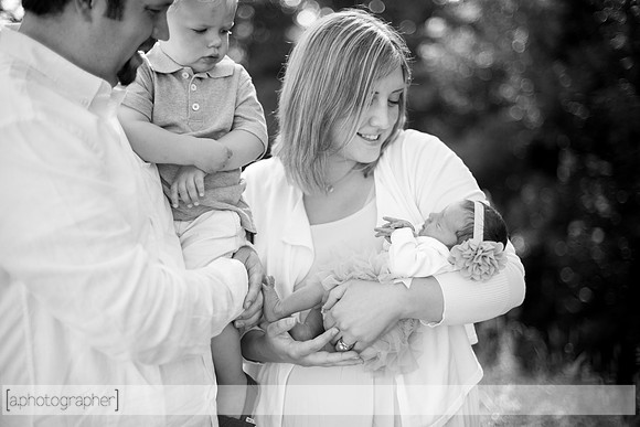 HadleyNewborn_018-2