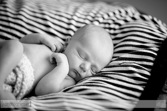 DaxtonNewborn_010-2