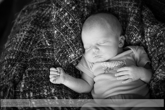DaxtonNewborn_027-2