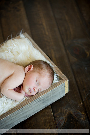 IsaacNewborn_048