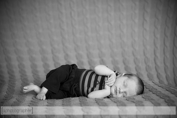 IsaacNewborn_052-2