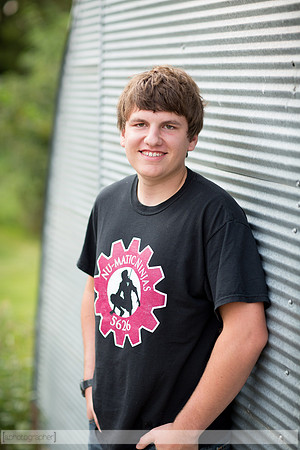 AaronSenior_002