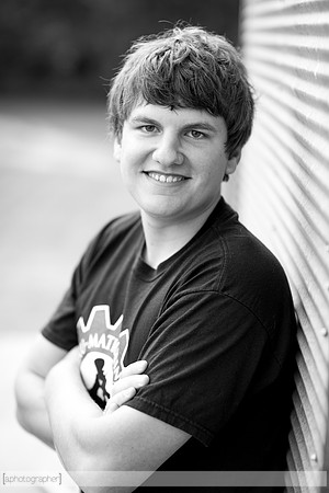 AaronSenior_004-2