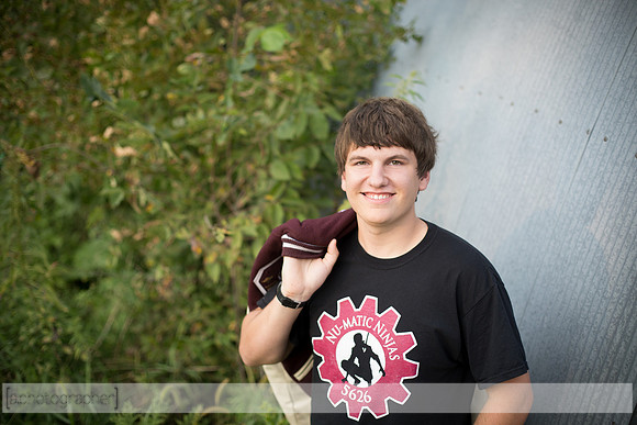 AaronSenior_013