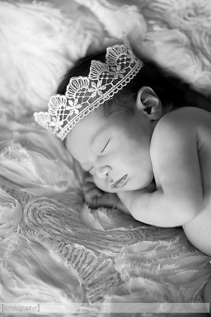 JosephineNielsenNewborn_018-2