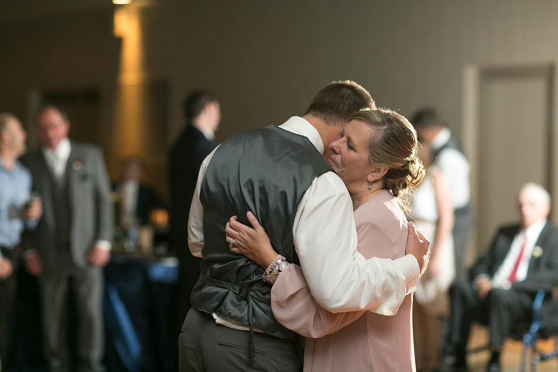WaconiaWeddingPhotographer_80
