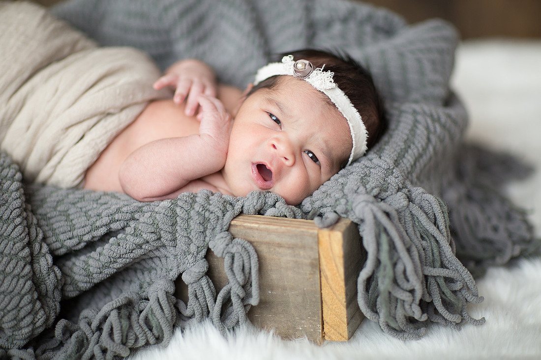 SWMetroMinneapolisNewbornPhotographer__16