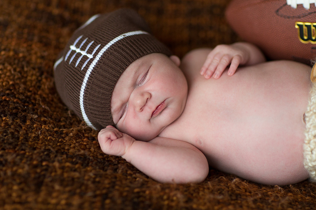 ShakopeeMNNewbornPhotographer_2