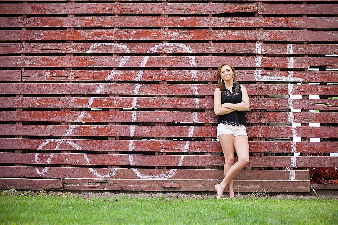 madelia, mn senior portrait photographer