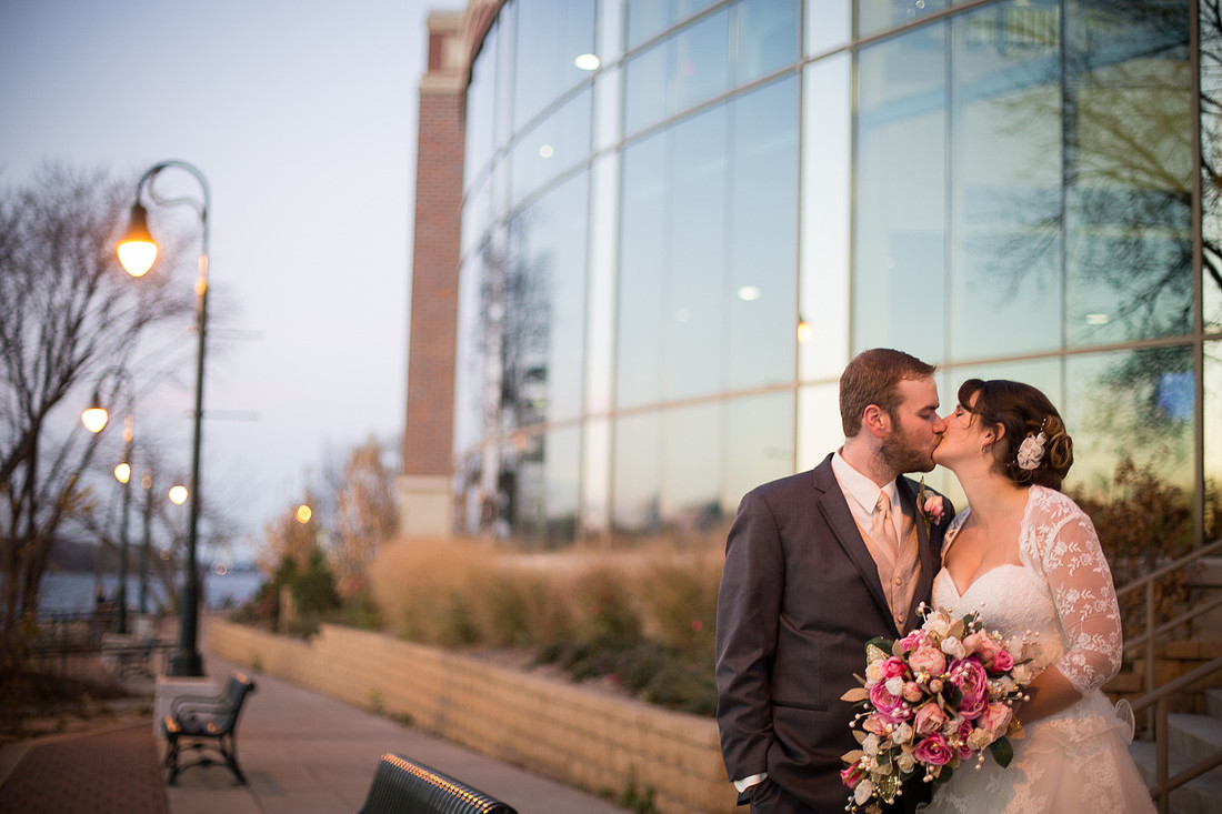 LaCrosseWIWeddingPhotographer_36