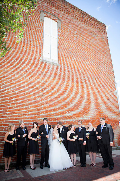 Iowa wedding photographer
