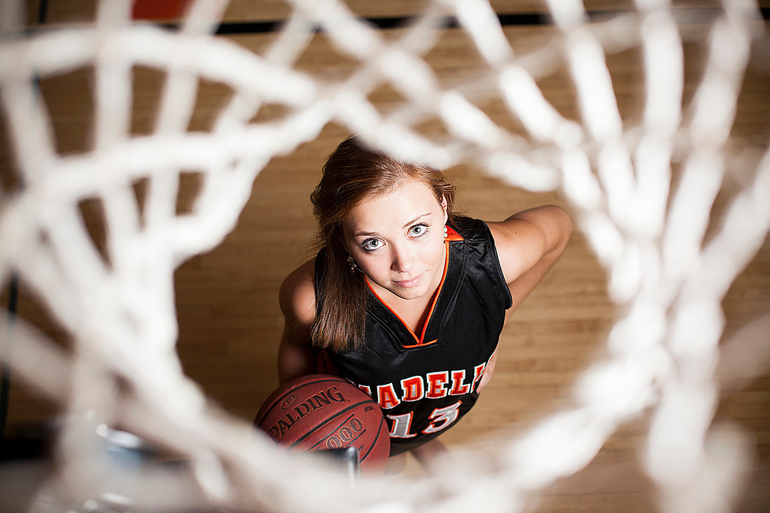 madelia, mn senior portrait photographer