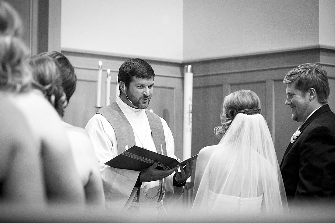 Iowa wedding photographer