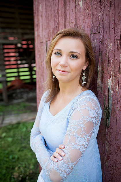 madelia, mn senior portrait photographer