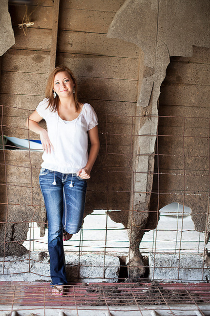 madelia, mn senior portrait photographer