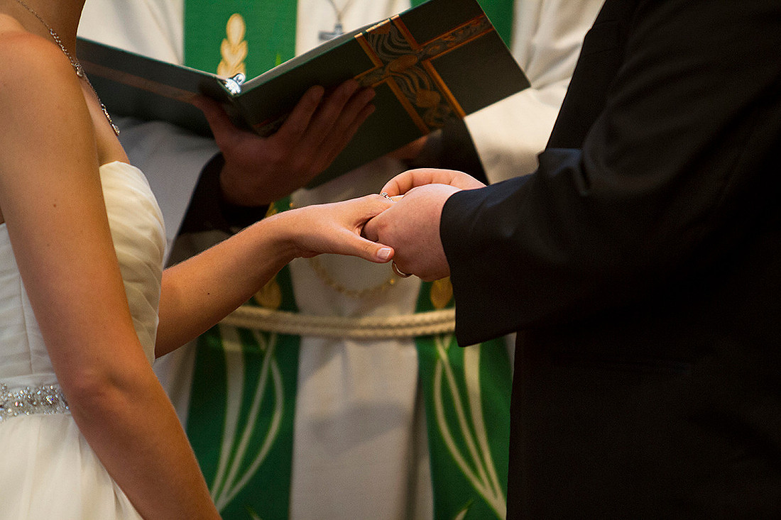 Iowa wedding photographer