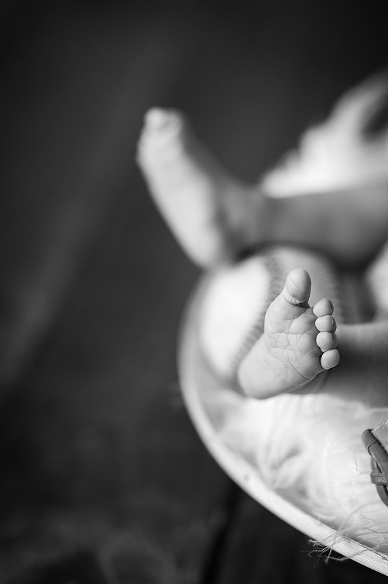 ShakopeeMNNewbornPhotographer_13