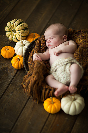 ShakopeeMNNewbornPhotographer_15