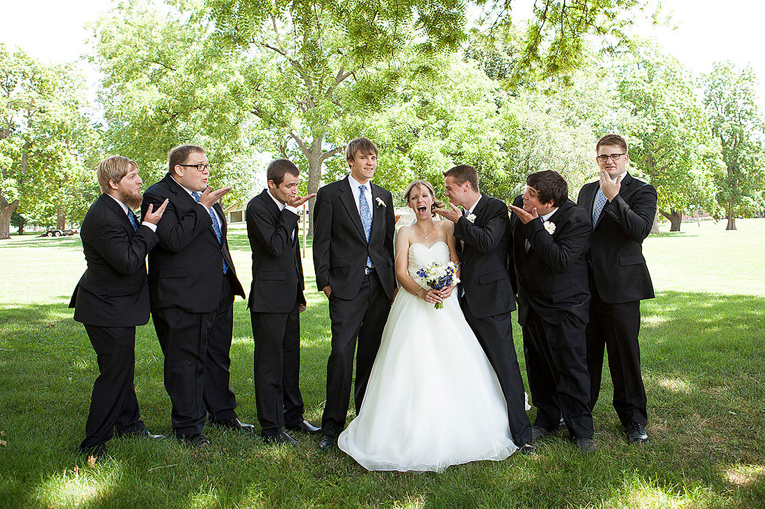 Iowa wedding photographer