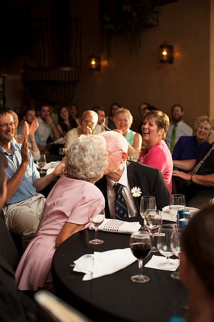 Iowa wedding photographer