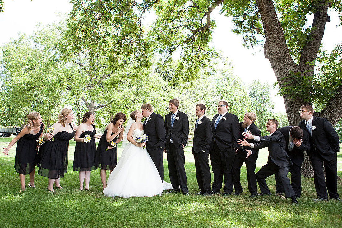 Iowa wedding photographer
