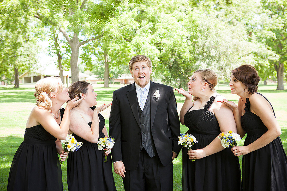 Iowa wedding photographer