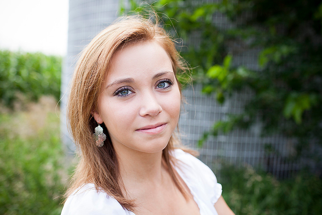 madelia, mn senior portrait photographer