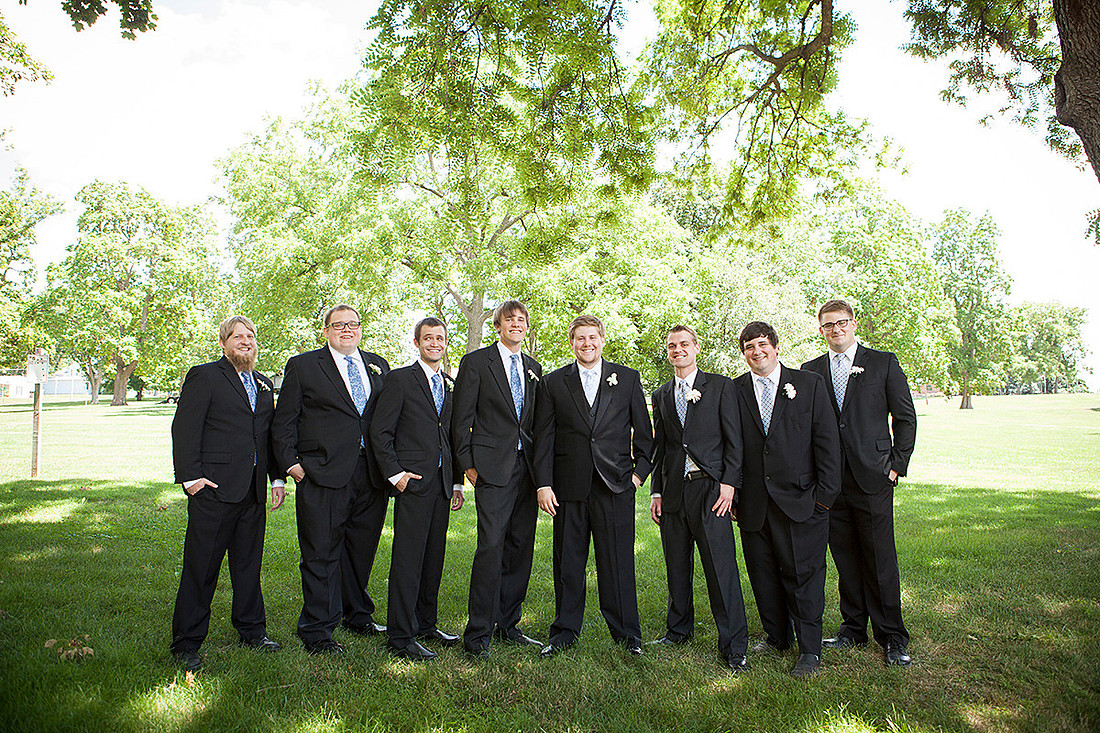 Iowa wedding photographer