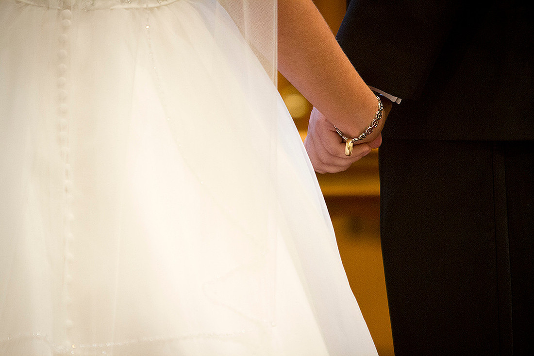 Iowa wedding photographer