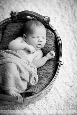 JamesonNewborn_003-2