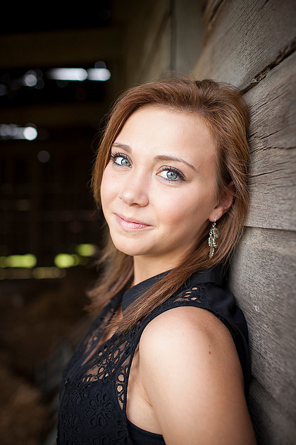 madelia, mn senior portrait photographer