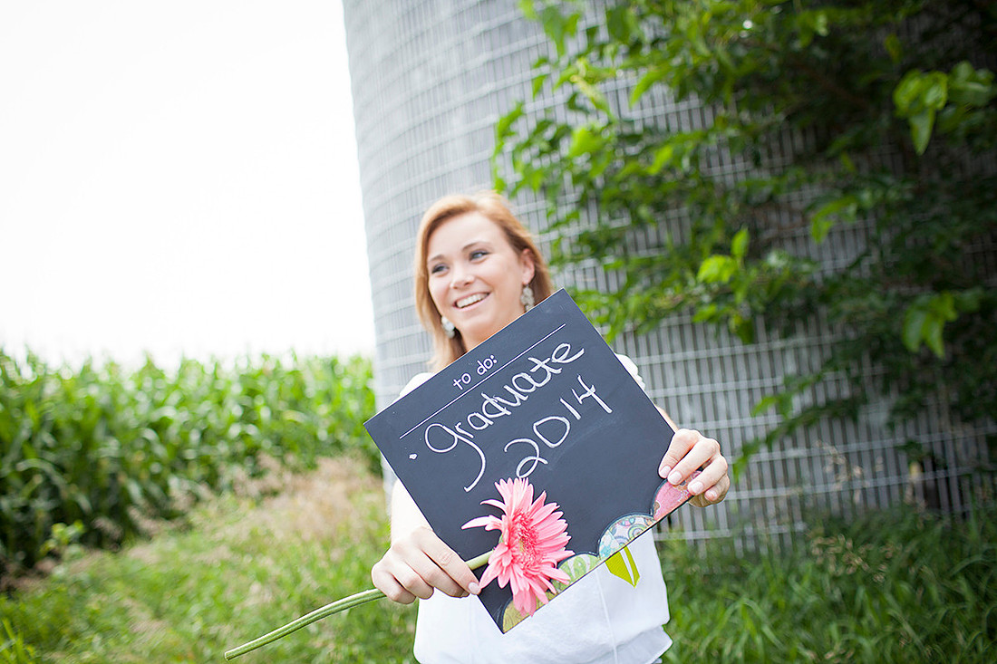 madelia, mn senior portrait photographer