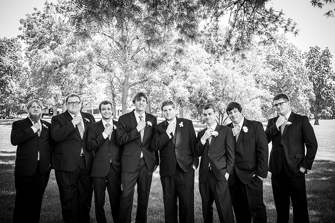 Iowa wedding photographer