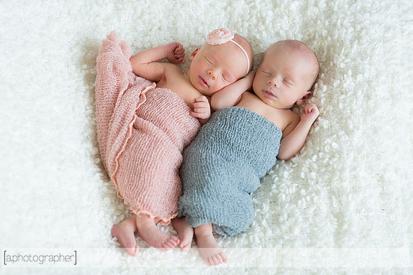 BlakeAndScarlettNewborn_027