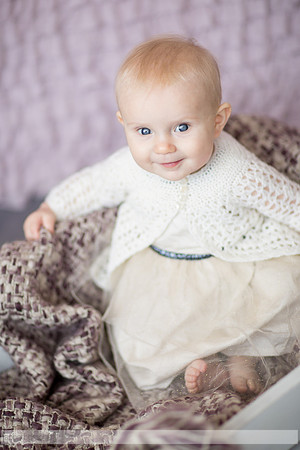 JolieSixMonths_016