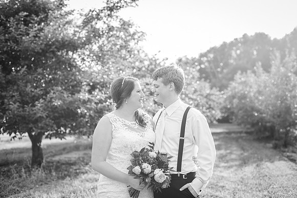 MNHarvestOrchardWeddingPhotographer_69