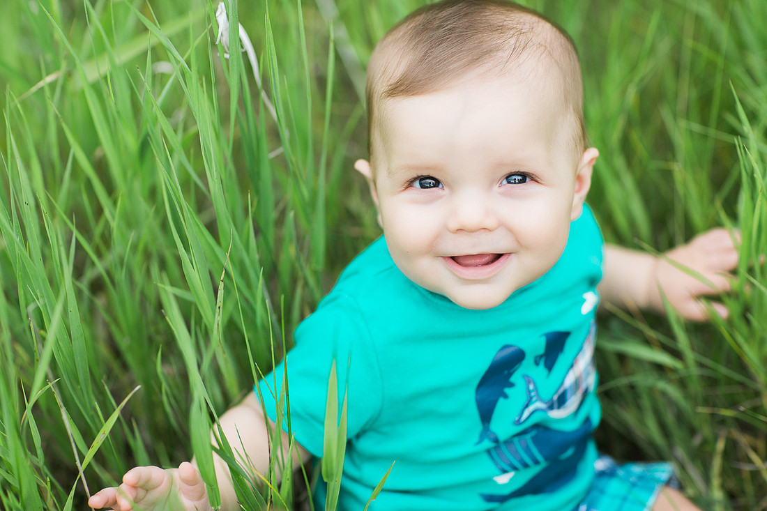 NewPragueSixMonthChildPortraitSession_1